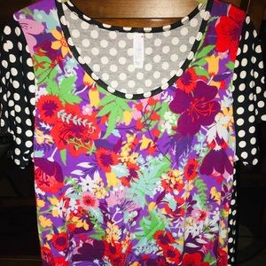 Lularoe Classic Floral print & polka dot tee